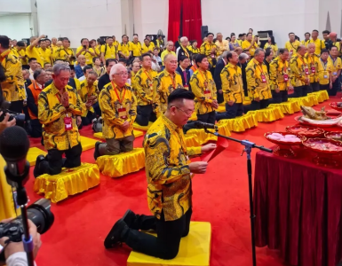 office furniture أثاث المكاتب