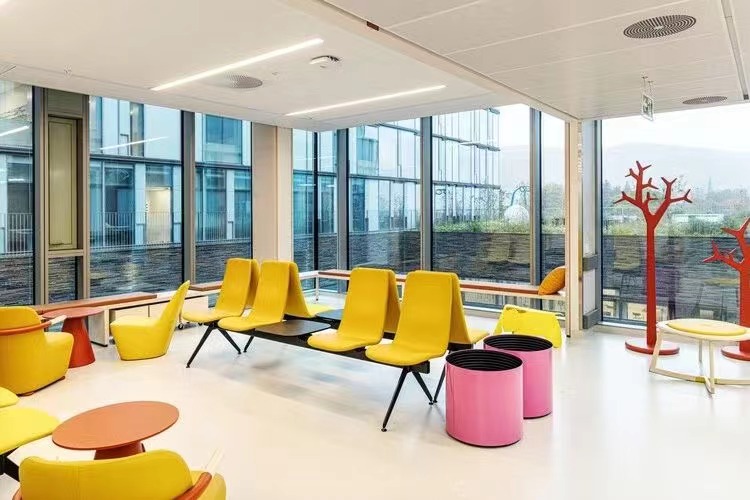commercial space solution designer مصمم حلول الفضاء التجاري