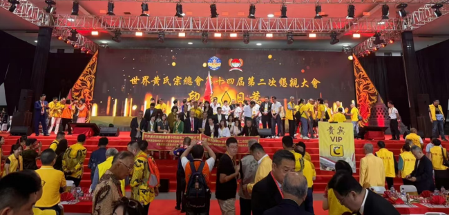 office furniture أثاث المكاتب