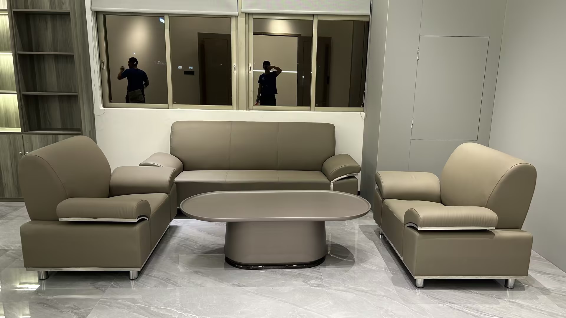 leather sofa set مجموعة أريكة جلدية