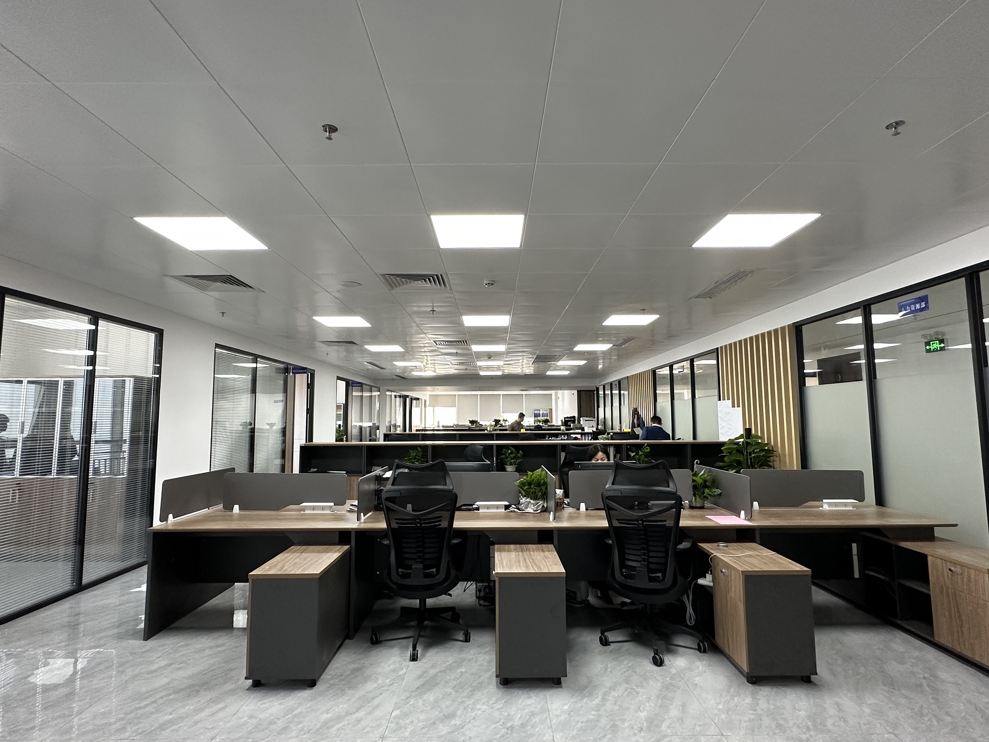 وين هوب للأثاث