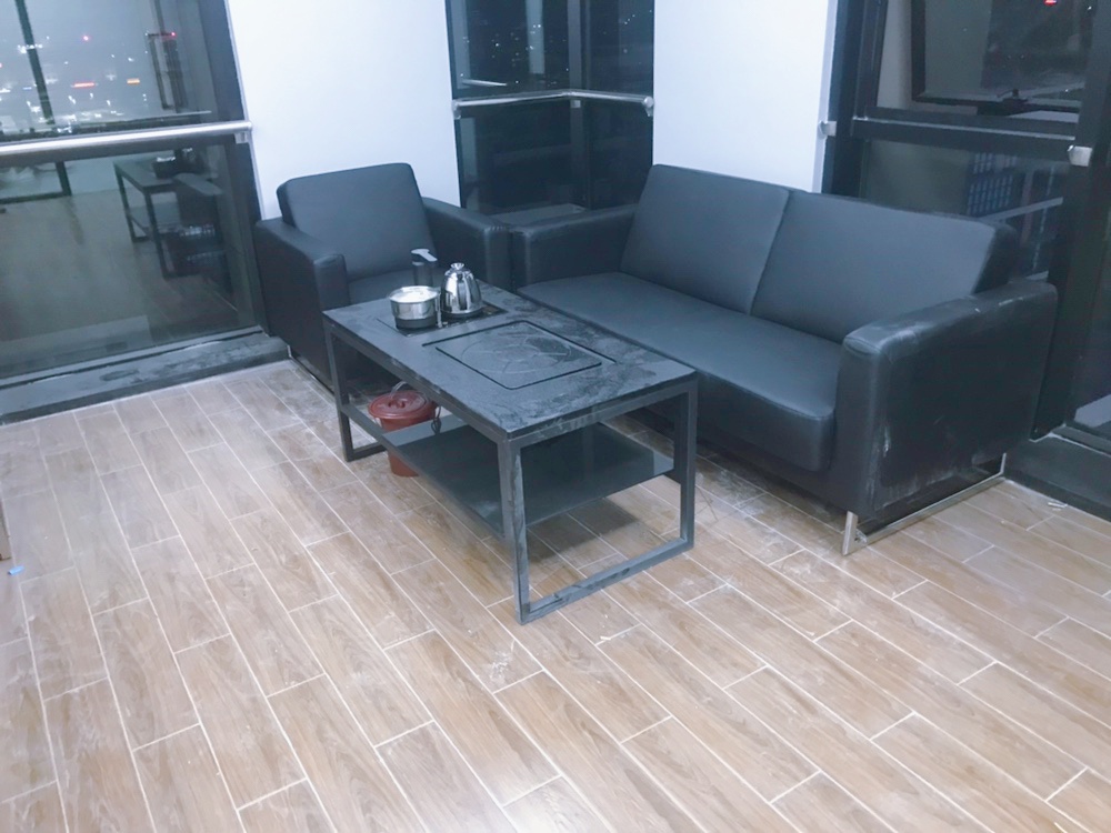 طاولة شاي