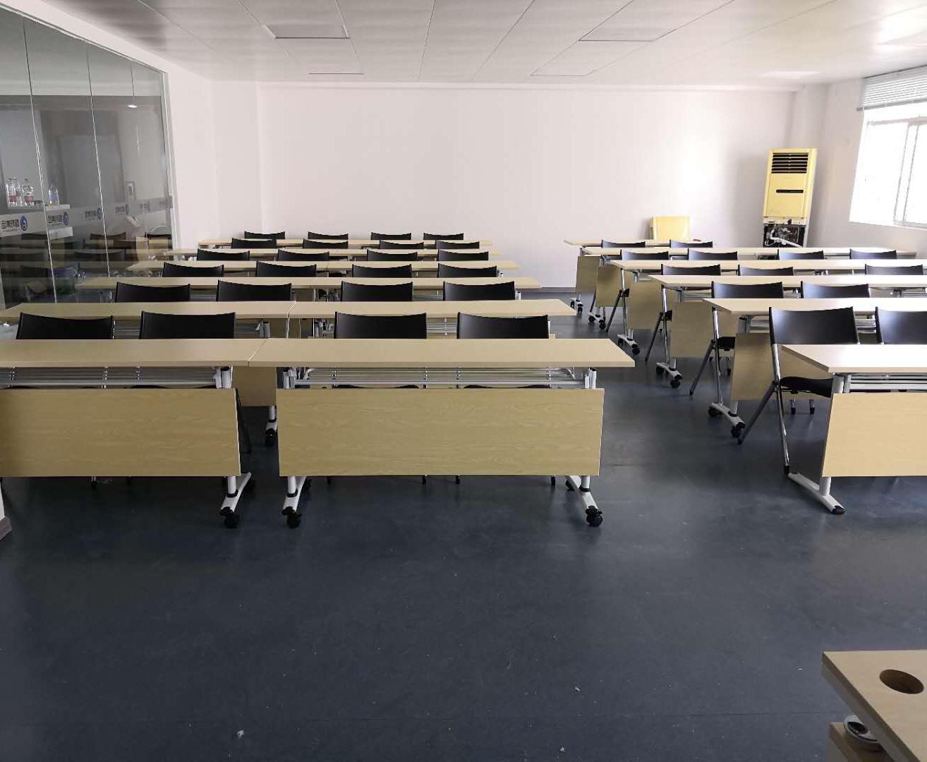 موردو كراسي المكتب في الصين